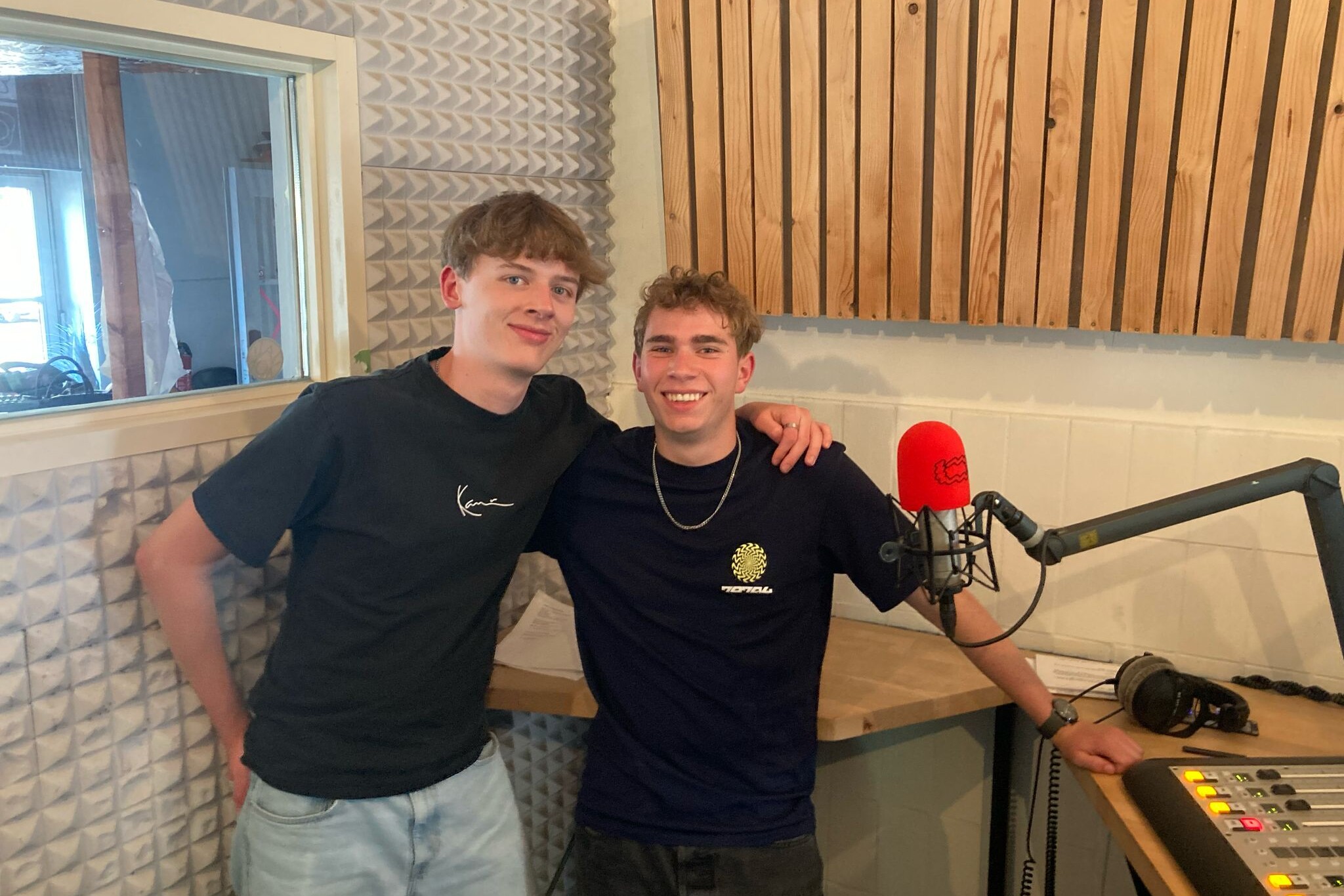 pilootproject in Vlaanderen: Kapt Ermee! (KTA Brugge, centrum Duaal Leren, Djapo en Studio Globo)